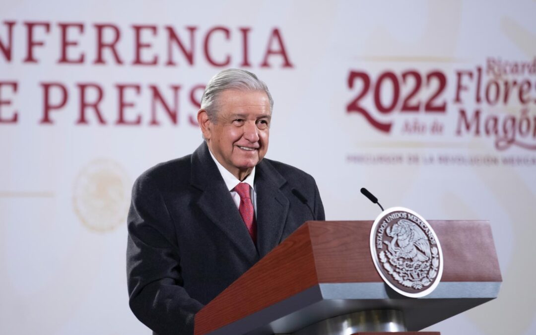 Acciones de Oxxo se desploman tras reto de Andrés Manuel López Obrador al “Diablo de Femsa”.