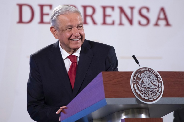 “Es un cinicazo” por opinión en Michoacán el presidente Andrés Manuel López Obrador exhibe a Calderón.