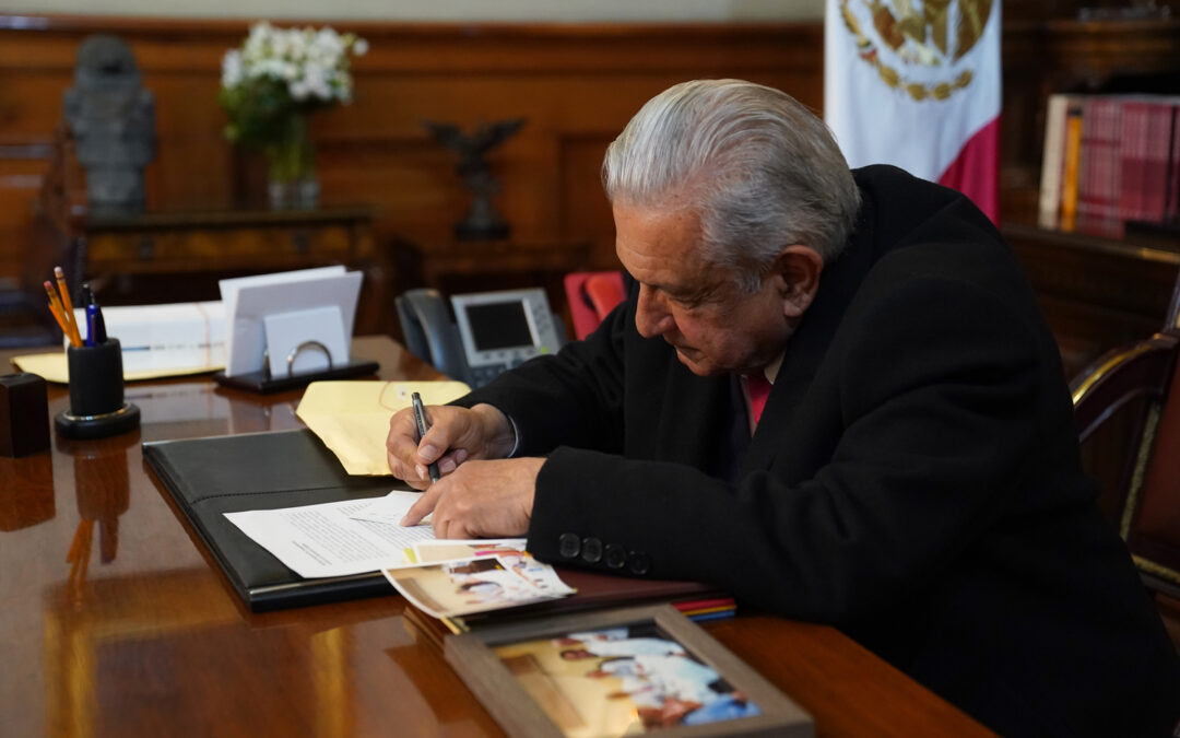 Andrés Manuel López Obrador publica sanción del TEPJF; “perdón “, señala.