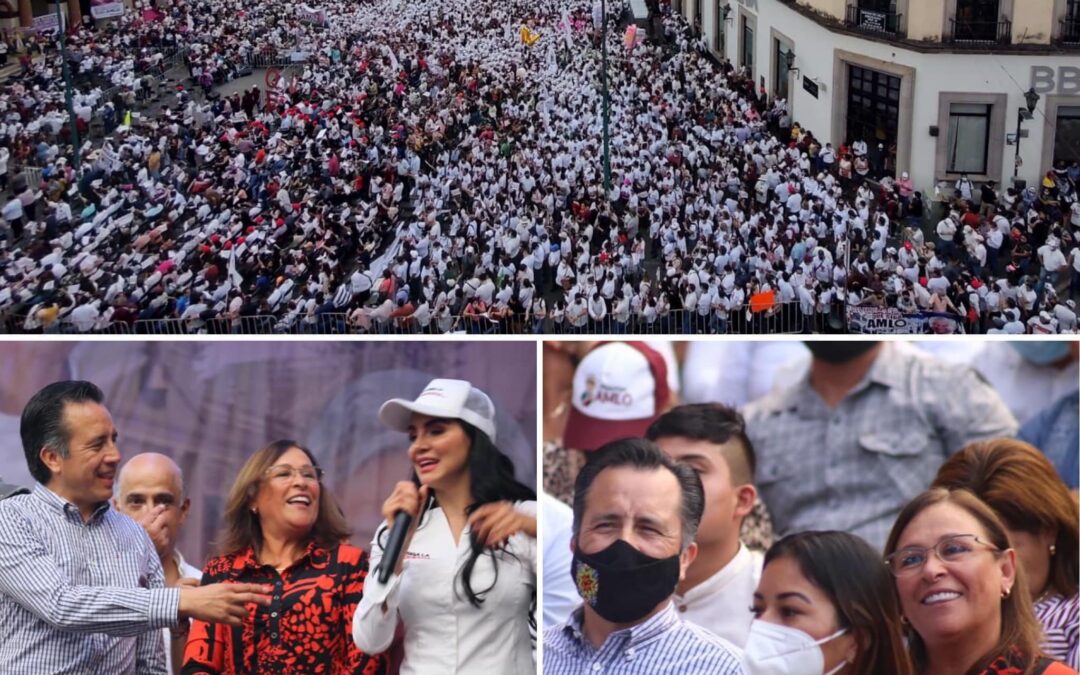 Miles de Veracruzanos abarrotan la plaza Lerdo en apoyo a Andrés Manuel López Obrador.