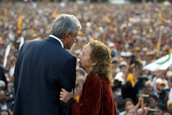 Andrés Manuel López Obrador mando pésame a familia de Rosario Ibarra de piedra.