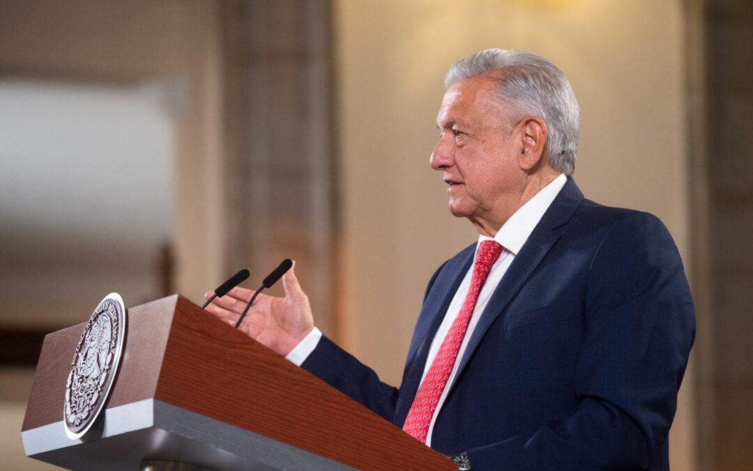 Presenta Andrés Manuel López Obrador la sección “cero impunidad” en la mañanera.