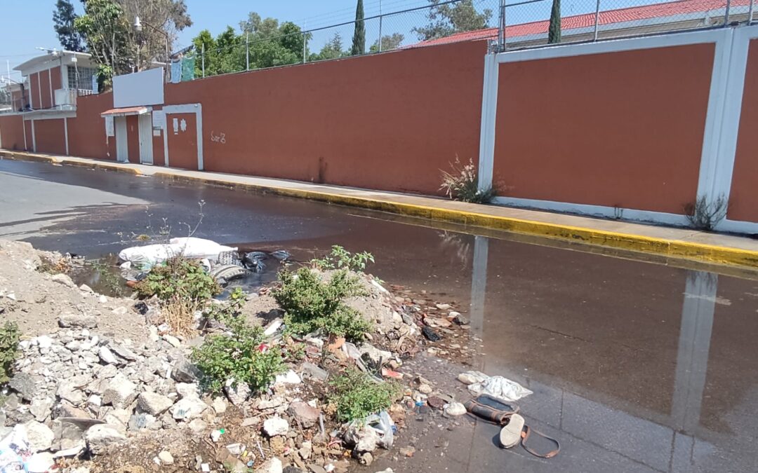 Ecatepec sin agua, mientras fugas son ignoradas por el Gobierno Municipal