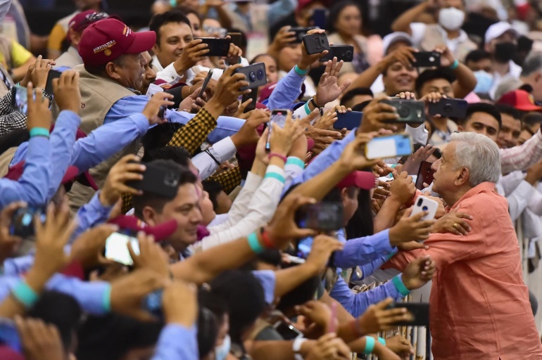 Luchar contra la inflación es enfrentar a la pobreza Andrés Manuel López Obrador.