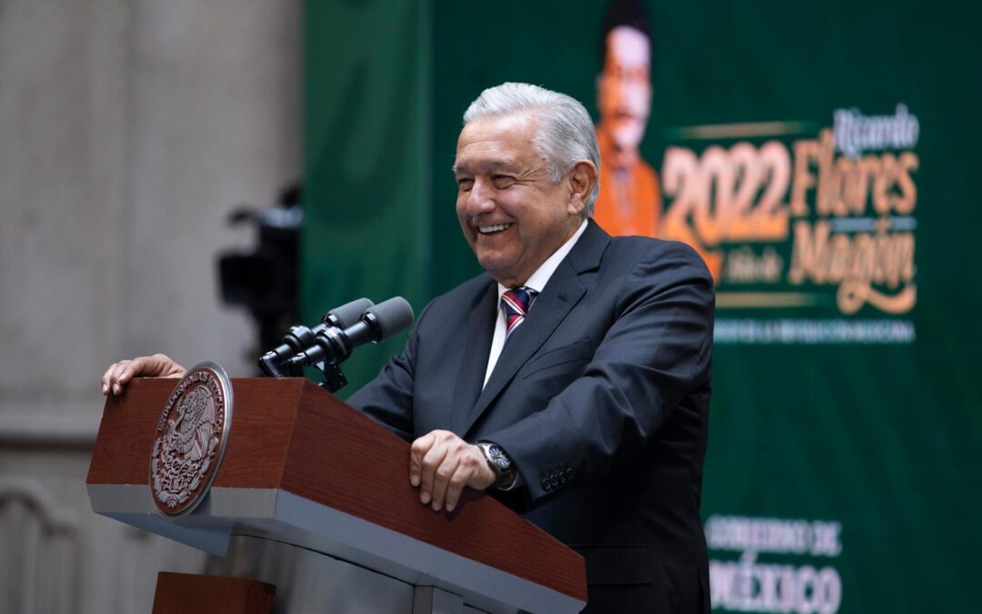 Andrés Manuel López Obrador celebra el levantamiento de algunas sanciones en contra de Cuba.