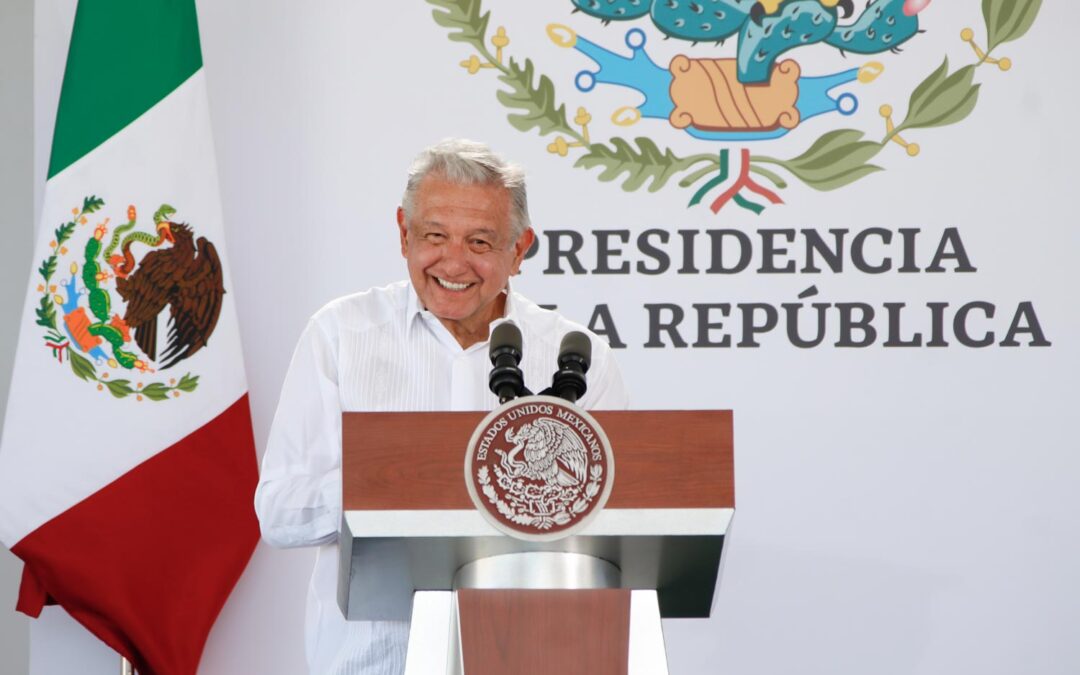 El presidente Andrés Manuel López Obrador reconoce al empresario “Carlos Slim el más austero y constitucional”.