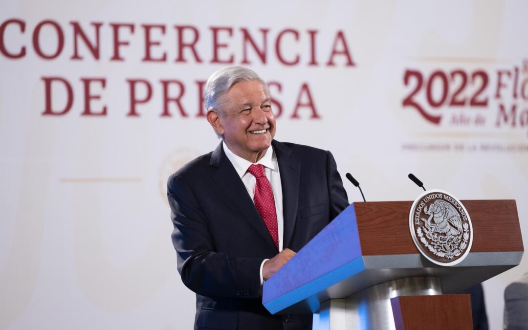 Ataja rumores Andrés Manuel López Obrador sobre su supuesta enfermedad, esta bien y de buenas.