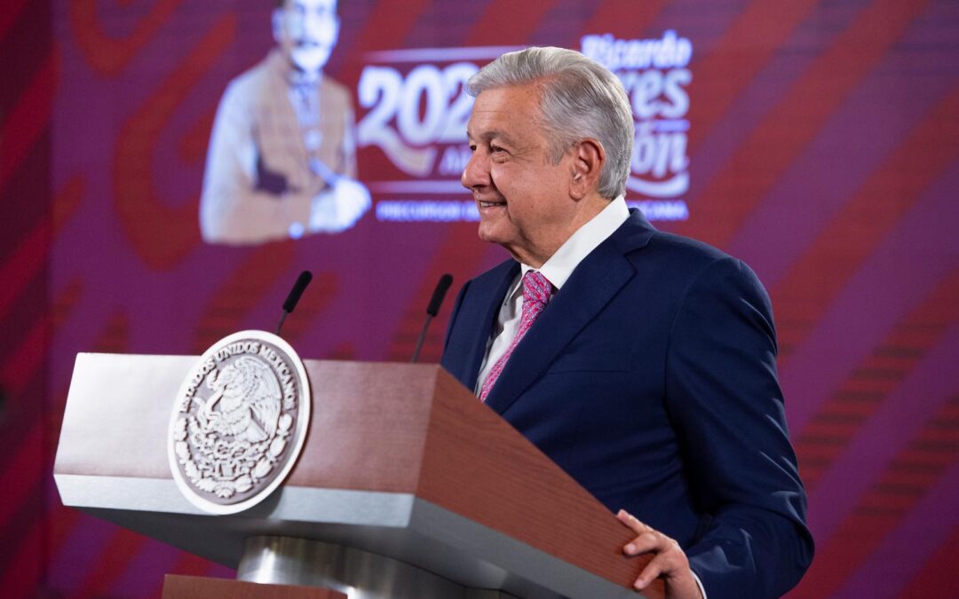 Andrés Manuel López Obrador. responde a dichos de la Iglesia en México y la Reforma Electoral.