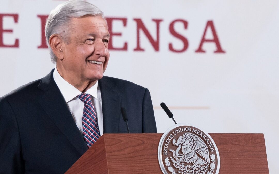 “No tengo duda de que es victima de una venganza política;” AMLO respalda a Cristina Fernández.