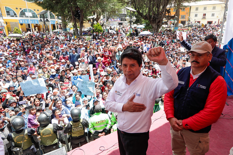 Lideres latinoamericanos respaldan a Pedro Castillo tras destitución de la presidencia de Perú.