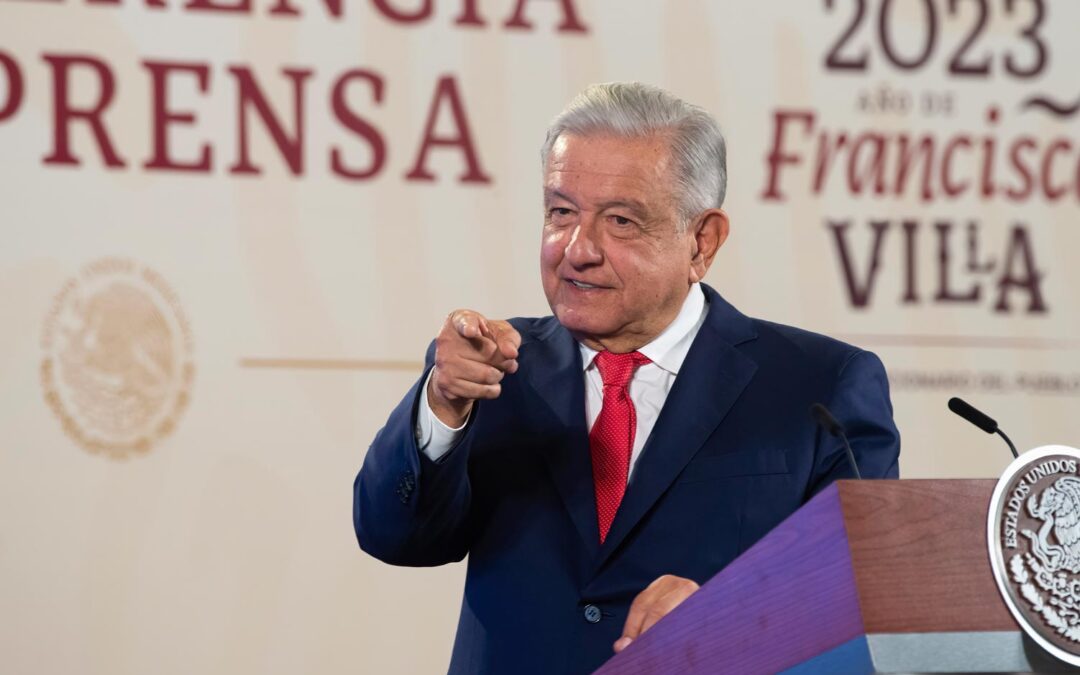 AMLO reitera que mitin en Zócalo “convocado por grupos que no quiere que las cosas cambien.