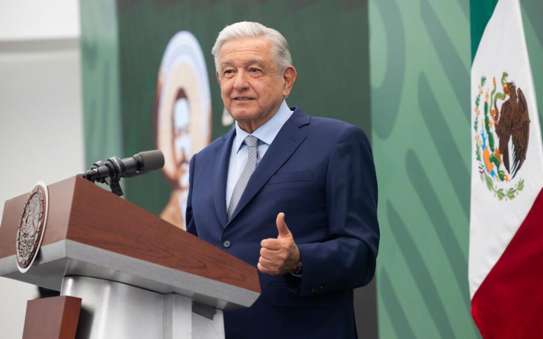 Mujeres, motor de la transformación de México: AMLO.